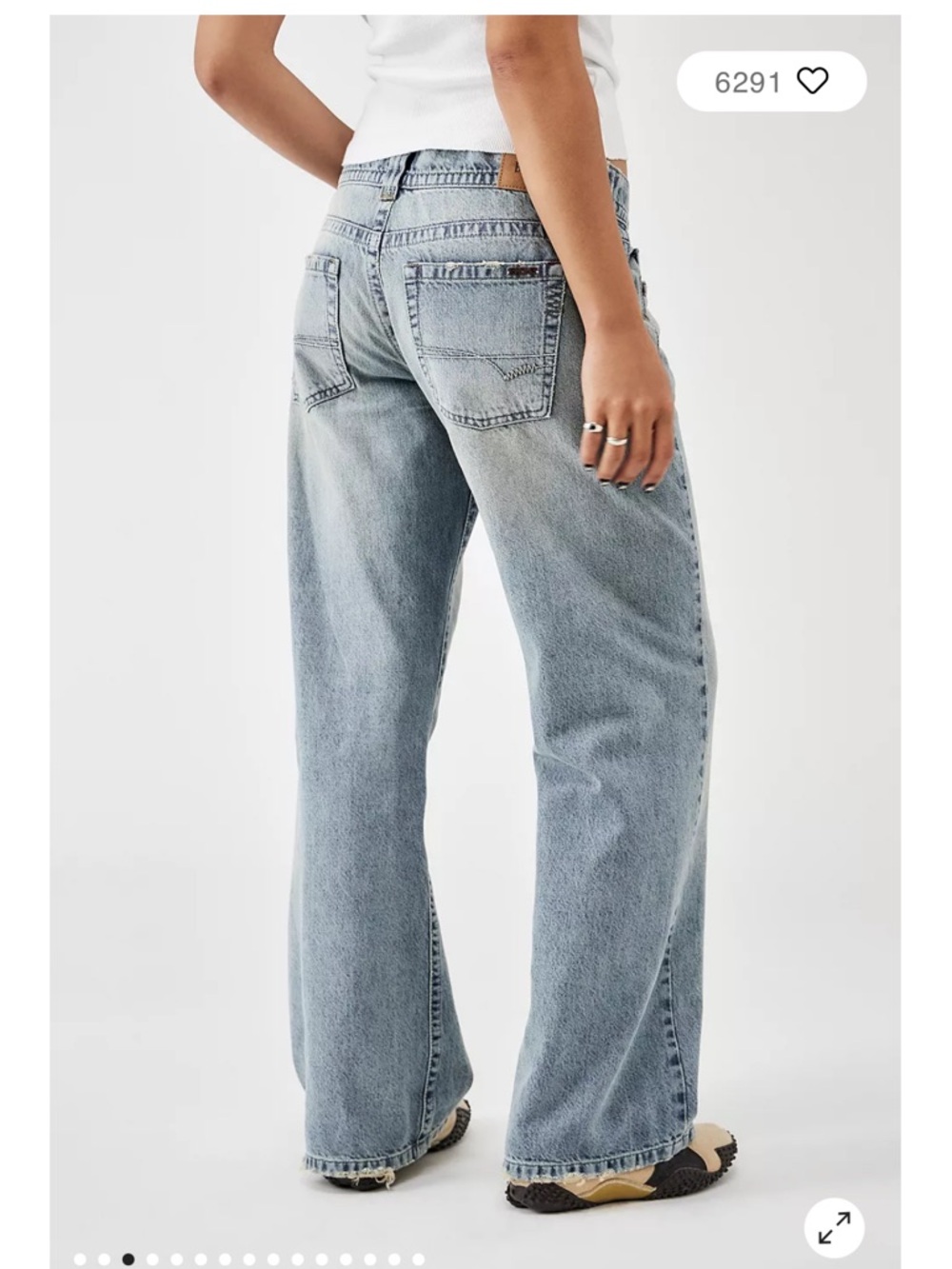 Urban Outfitters BDG Kayla Lowrider Light-Wash Jeans - Picture 2 of 10